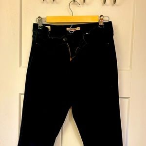 Levi’s black jeans